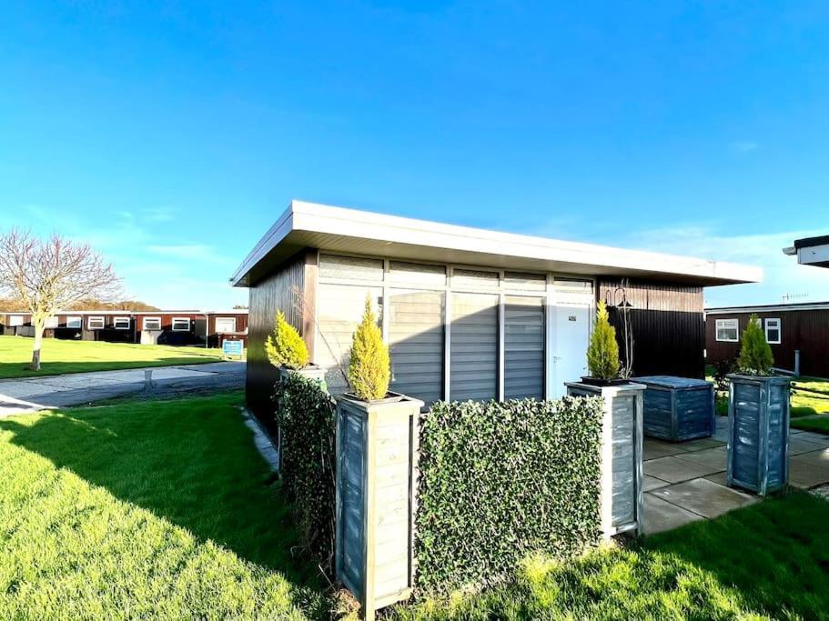 Вилла 50 Toledo, Selsey Country Club Экстерьер фото
